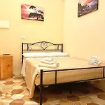 Palazzo Campisi Konukevi Tropea