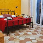 Palazzo Campisi Konukevi Tropea
