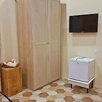 Konukevi Palazzo Campisi 4*