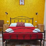 Konukevi Palazzo Campisi