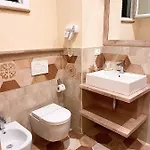Konukevi Palazzo Campisi Tropea