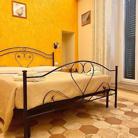 Pensjonat Palazzo Campisi 4*