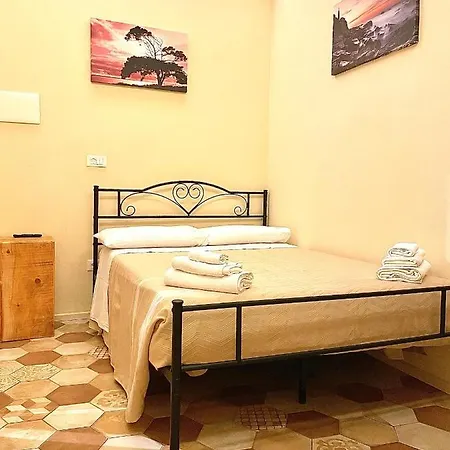 Palazzo Campisi Gasthof Tropea