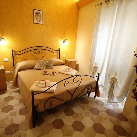 Palazzo Campisi Maison d'hôtes 4*
